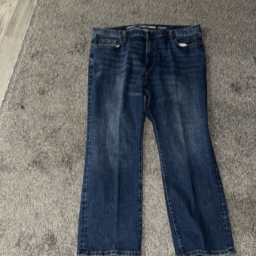 Amazon Essentials Blue Bootcut Jeans Classic Style
